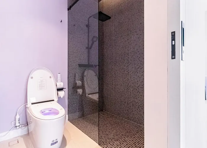 Hotel Queensland 4*