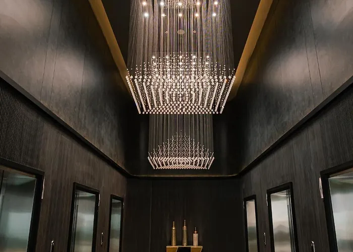 Queensland Hotel Bangkok