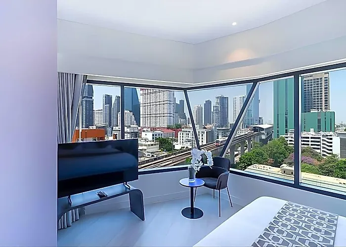 Hotel Queensland Bangkok